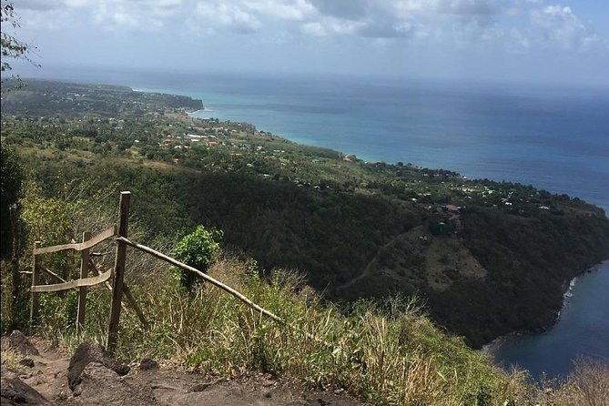 Gros Piton Hike with Dannyboy & Co. - Entering the hike: what the Brigand walk asks from your body