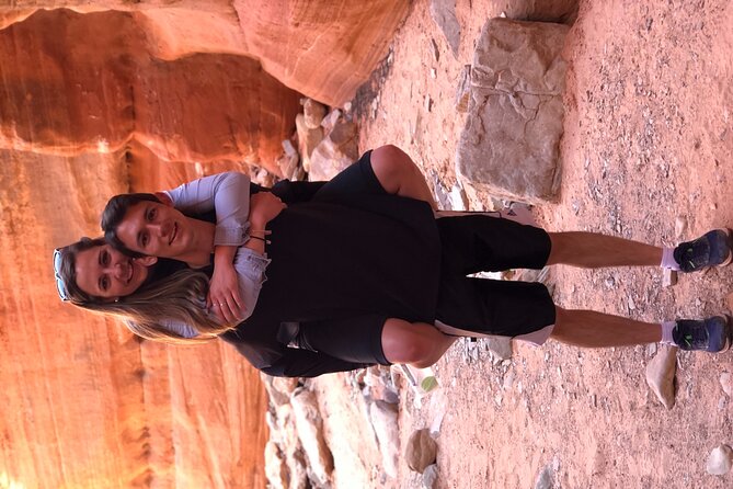 Guided Hike through Peek-a-Boo Slot Canyon (Small Group) - Stop 1: Peek-a-Boo Slot Canyon Walk (The 1.5-Mile Roundtrip)
