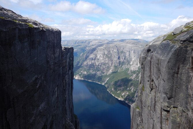 Guided hike to Kjerag and Kjeragbolten - Key things to know before you go
