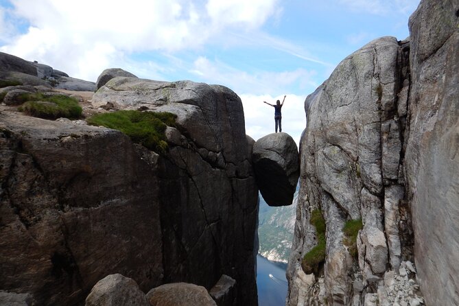 Guided hike to Kjerag and Kjeragbolten - Who Should Book This Kjerag Hike From Stavanger?