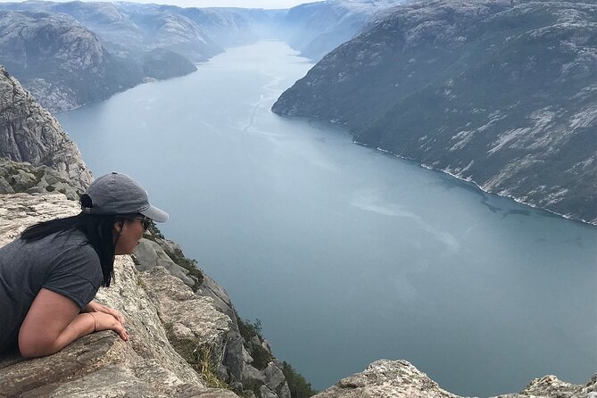 Guided hike to Pulpit Rock Preikestolen - Gear, weather, and fitness: How to prepare without guessing