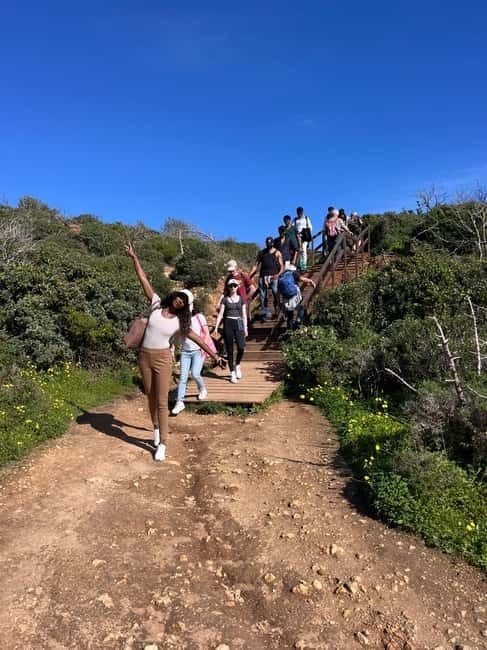 Guided hiking tour on the Seven Hanging Valleys Trail - Praia da Marinha stops and the Marinha arches heart photo moment