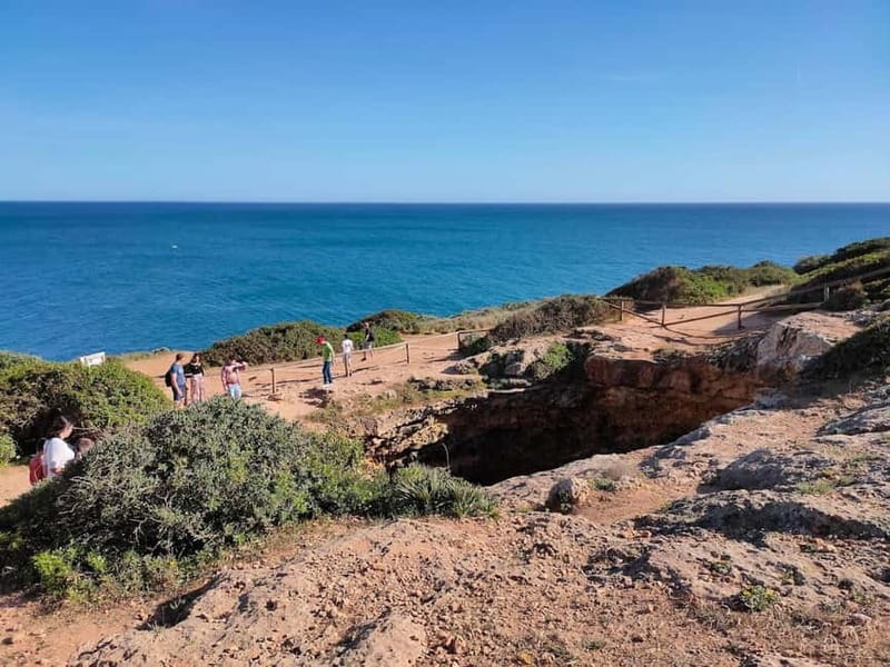Guided hiking tour on the Seven Hanging Valleys Trail - Alfanzina Lighthouse and the finish at Vale de Centeanes