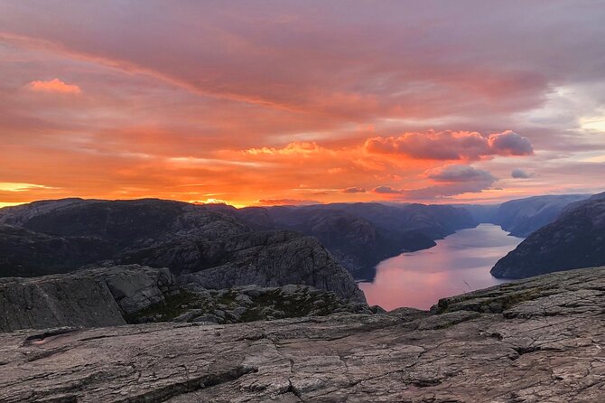 Guided sunrise hike to Pulpit Rock Preikestolen - Weather reality: operating in all conditions (and why dressing right matters)