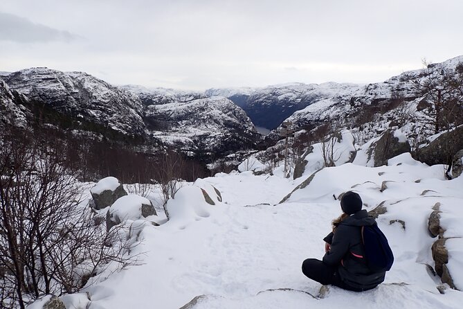 Guided winter hike to Pulpit Rock Preikestolen - Meeting at 7:00 am: Pickup That Actually Saves Your Time