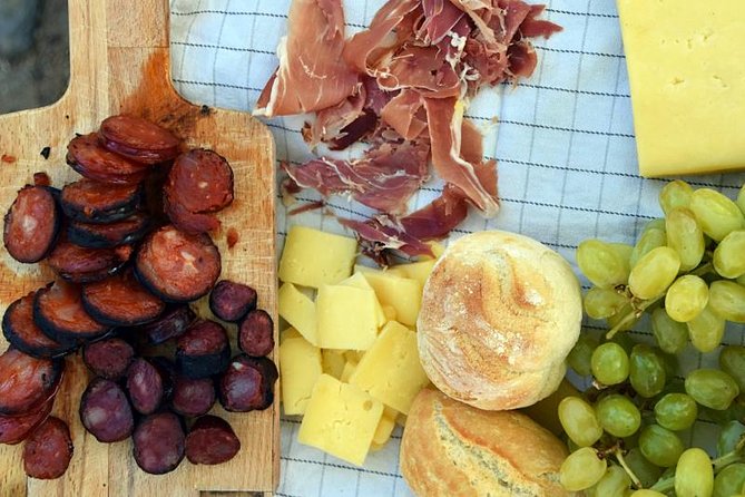 Half-day Hike & Picnic with Dog Love in Porto's Mountains - How Hard Is It, and What Should You Pack?