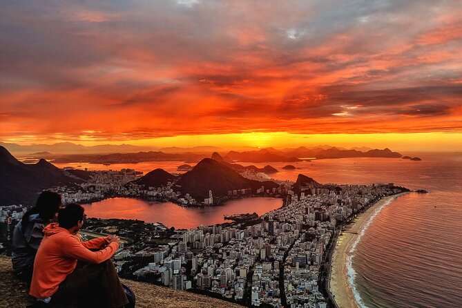 Half Day Hiking Tour Morro Dois Irmaos and Favela Vidigal - Why Morro Dois Irmaos and Vidigal is a smart half-day combo