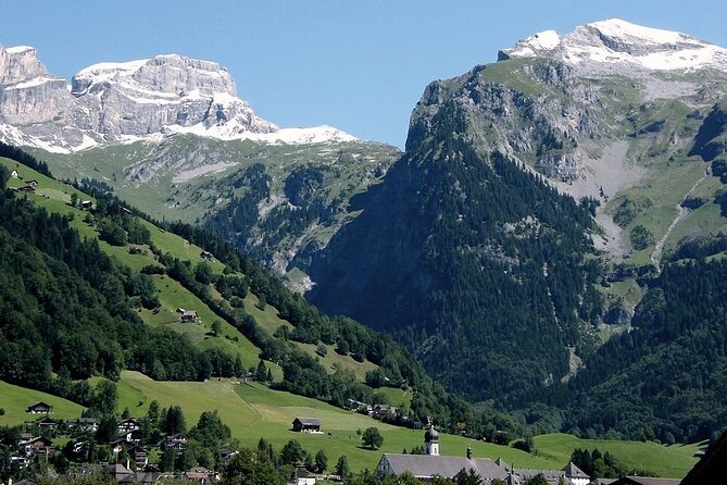 Heart of the Alps Private Hiking Tour from Lucerne - Lunch at Staefeli: homemade food, one big payment tip