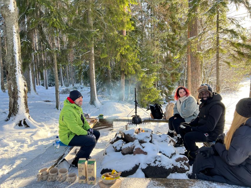 Helsinki: Winter Wonderland Liesjärvi National Park Hike - What you can do during the hut break and free time