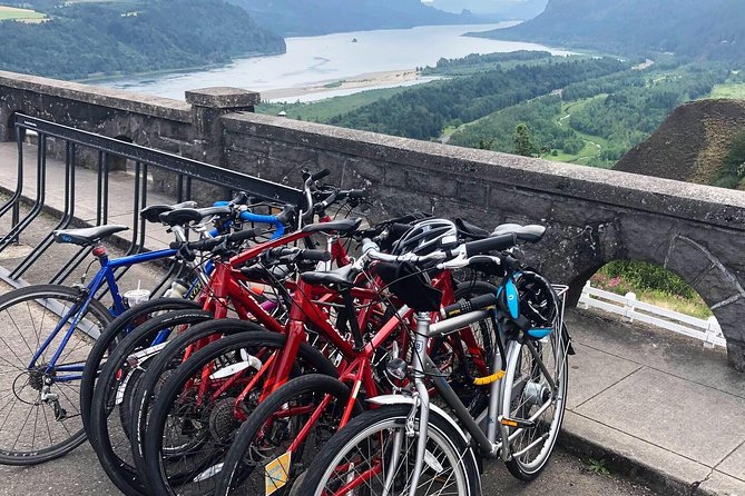 Hike and Bike Tour to Columbia River Gorge Waterfalls - Riding the Gorge by van and bicycle: what to expect on shared roads