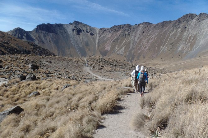 Hike at Nevado de Toluca Volcano - Summit day vs lakes-day: how to avoid disappointment