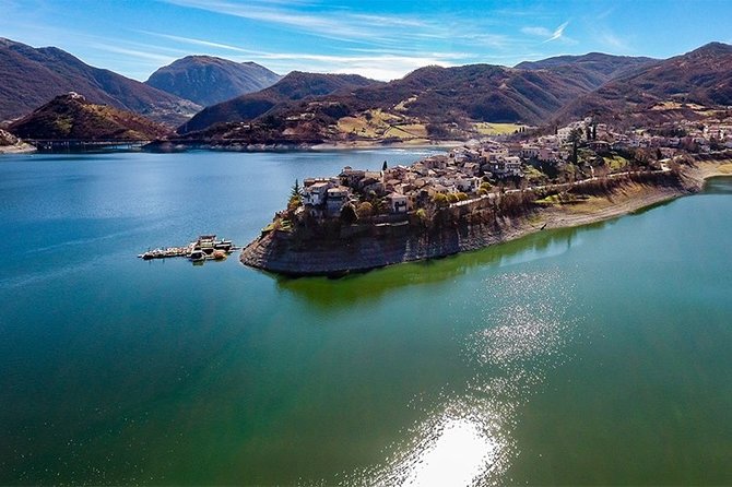 Hike Lake Castle and Good Food! - Castel di Tora: Narrow Streets, Lake Views, and a Medieval Rock