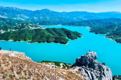 Hike on Gamti Mt & Bovilla Lake from Tirana on Luxe Land Rover - Walnut Trees Valley: the snack break that turns into a mini picnic