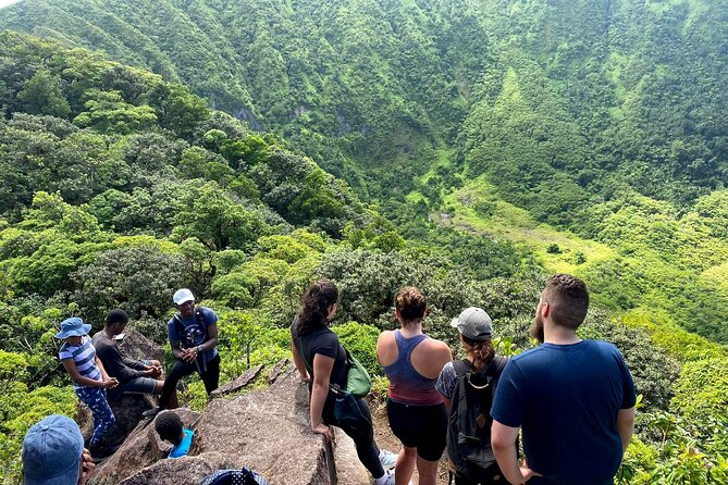 Hike St. Kitts: Highest peak Mount Liamuiga Volcano - Caldera start (700 ft) to the climb up (3100 ft)