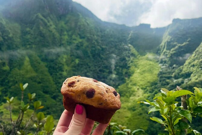 Hike St. Kitts: Highest peak Mount Liamuiga Volcano - Guides, group size, and the difference between finishing and struggling