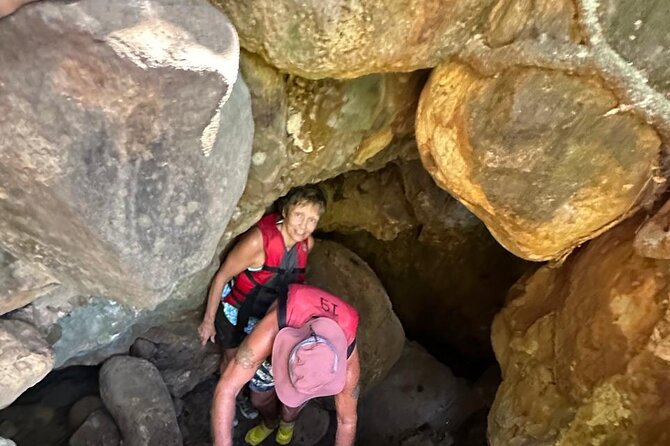 Hike to La Leone Waterfall / Tubing - Playa Hermosa to Liberia: the practical rhythm of the day