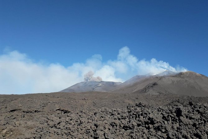 Hiking at 2900m on Mount Etna - Getting from Catania up toward 2000m: the day starts early