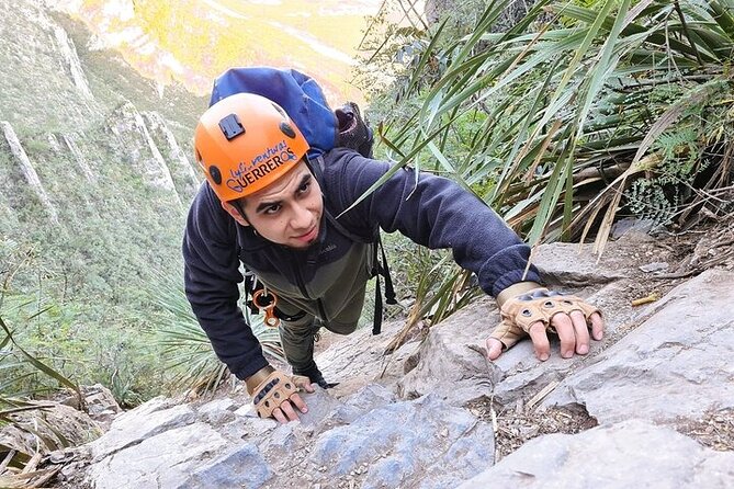 Hiking Climbing And Rappelling In The Eaglets Nest - The climb: mountain walk that turns into a real technical approach