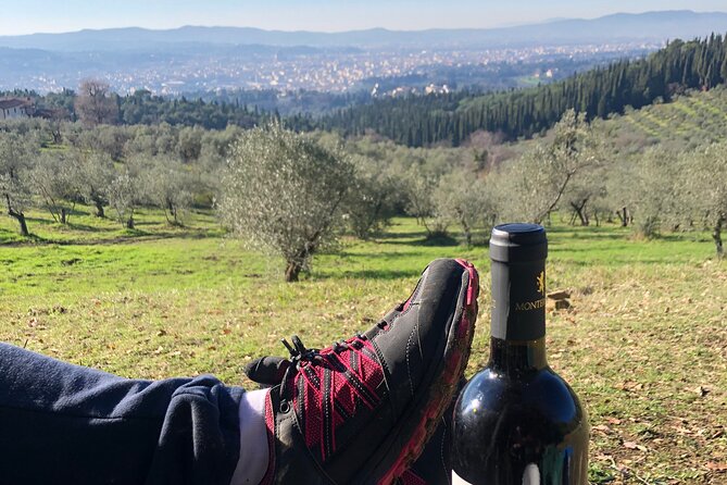 Hiking Florence Tuscany hills with lunch & wine - First stop: getting out of the city and into hillside rhythm
