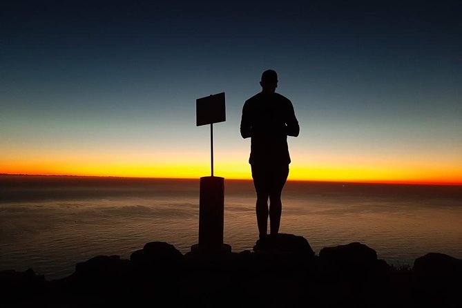 Hiking Lion's Head for Sunrise or Sunset - The route up: screw-top climbing, ladders, and a chain handrail