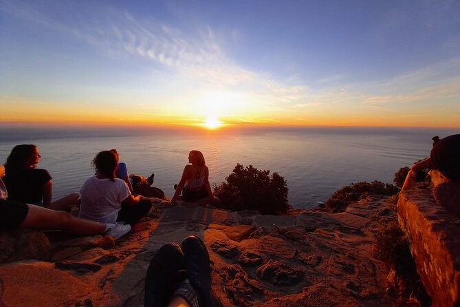 Hiking Lion's Head for Sunrise or Sunset - Coming down at night: why the headlamp is non-negotiable