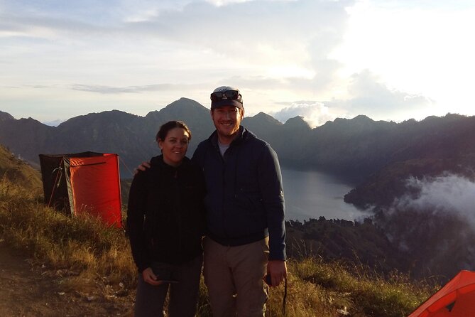 Hiking Rinjani 3 days 2 nights summit - Lake - Guides and porters: what makes this company feel worth it