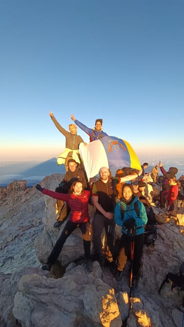 Hiking Summit of Teide by night for a sunrise and a Shadow - The summit experience: sunrise and the Teide Shadow at 3718m