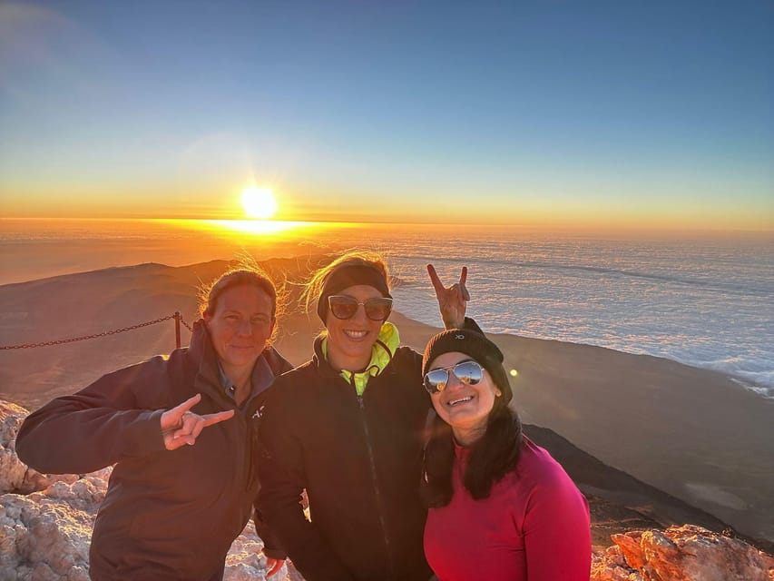 Hiking Summit of Teide by night for a sunrise and a Shadow - The night-to-sunrise flow: what happens when the sky is still dark