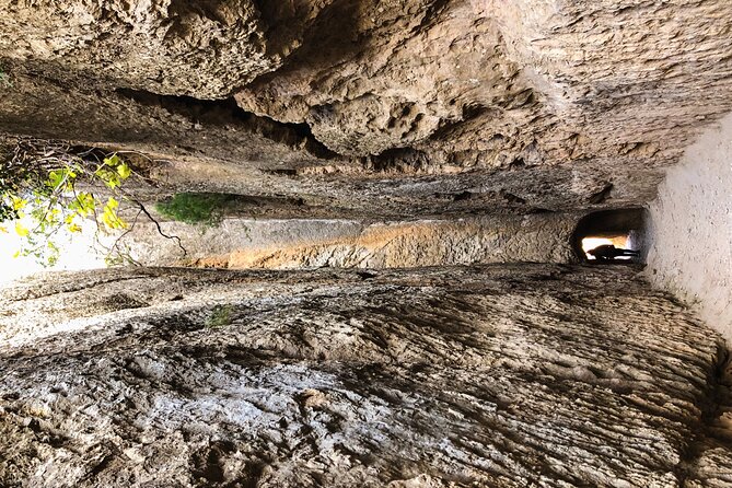Hiking Tour of the Roman Aqueduct of Peña Cortada and Ruta de Agua - Pena Cortada Aqueduct: The 2000-Year-Old Crossing