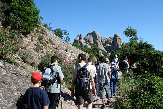 Historical Montserrat Half-Day Hiking Tour from Barcelona - Weather, clothing, and snack strategy for a smooth hike