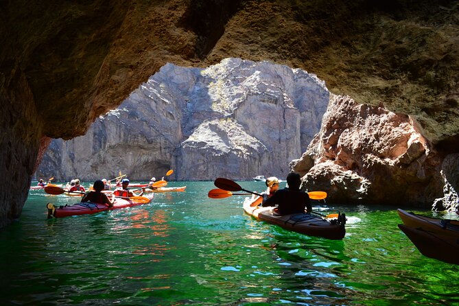 Hoover Dam & Hot Springs Kayak Tour with Lunch & Expert Guide - Lunch, Snacks, and Water: Why This Tour Holds Up Over 7 Hours