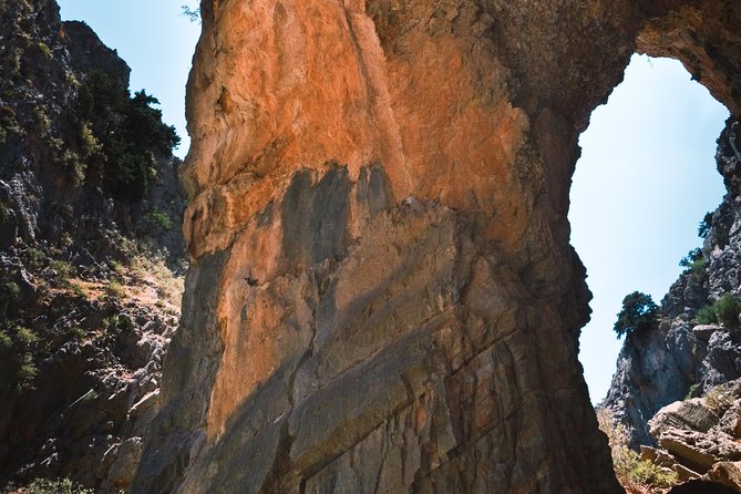 Imbros Gorge Hiking Day Trip with transportation - Guides, Pace, and Group Size: What Makes the Day Feel Smooth