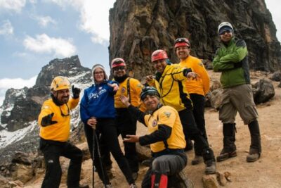 Iztaccihuatl Volcano Hike with an Alpinist - The Morning Logistics: 6:20am and a Long Ride Out