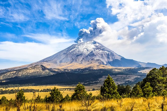 Iztaccihuatl Volcano Hike with an Alpinist - How Guides Shape the Experience: Fabrizio, Gerson, Santiago, and More