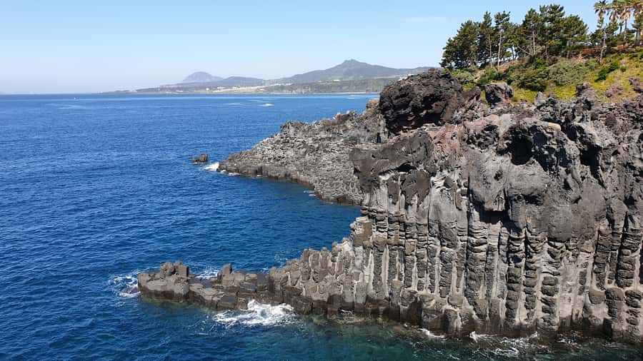 Jeju: Mt. Hallasan Hike and UNESCO Sites Day Tour - A tight, well-paced Jeju UNESCO day built around Hallasan