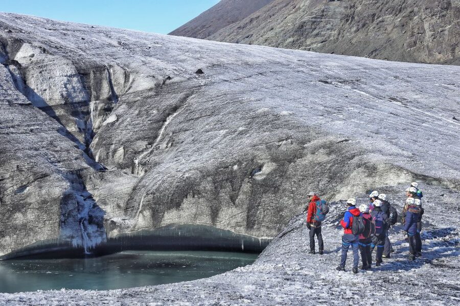 Jökulsárlón: Vatnajökull Glacier Guided Hiking Tour - Super Jeeps, Gear-Up, and The Drive That Sets the Tone