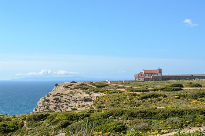 Jurassic Hiking tour to footprints of dinosaur in Espichel Cape - Key highlights that make this tour work