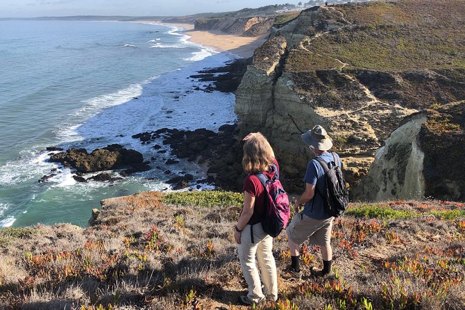 Jurassic Hiking tour to footprints of dinosaur in Espichel Cape - Fortaleza de Santiago: fast history with the best kind of photos