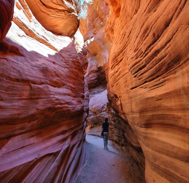 Kanab: Red Canyon Off-Road Jeep and Hiking Tour - Key things to know before you go