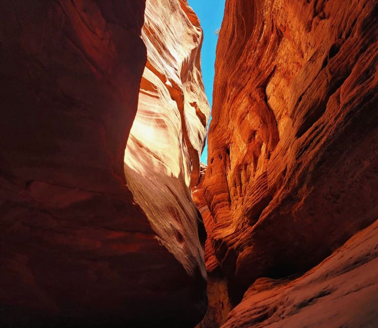 Kanab: Red Canyon Off-Road Jeep and Hiking Tour - The ROAM Jeep ride: short, thrilling, and built for red-sand trails