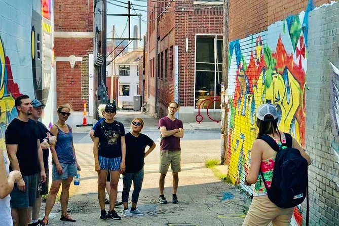 Kansas City Crossroads Art District and Westside Urban Hike - From the National WWI Museum Entrance to Union Station: Getting Oriented Fast