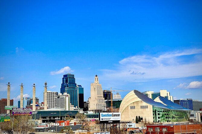 Kansas City Crossroads Art District and Westside Urban Hike - Pace, Group Size, and What to Wear for 3–4 Hours