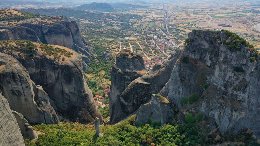 Kastraki: Meteora Via Cordata Hiking Tour to the Great Saint - Via Cordata: How the Safety System Changes the Climb