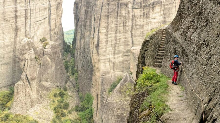 Kastraki: Meteora Via Cordata Hiking Tour to the Great Saint - Meet at Qastiro Meteora and Get Set Up Properly