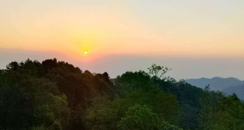 Kathmandu: Nagarkot Sunrise View and Day Hike with Lunch - Nagarkot sunrise: what you’re really paying for