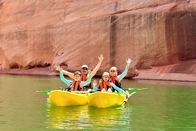 Lake Powell Kayak and Water Antelope Canyon Hike Guided Tour - Stop 1 on Lake Powell: Calm paddling and big-canyon views