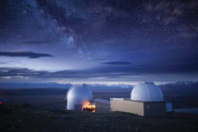 Lake Tekapo: Mountaintop Stargazing at Mount John Summit - The 105-minute rhythm: what happens during the night
