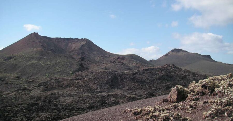 Lanzarote: Guided Volcano Hike with Transfers - Volcanos Natural Park: what you see on the way up