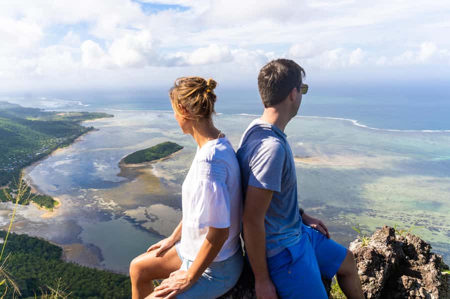 Le Morne Brabant: UNESCO Mountain Hike & Local Guides - Medicinal plants and stories you can repeat to friends