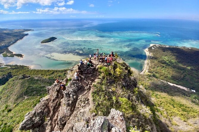 Le Morne Mountain: Guided Hike With Our Professional Local Guides - Key highlights worth knowing before you lace up